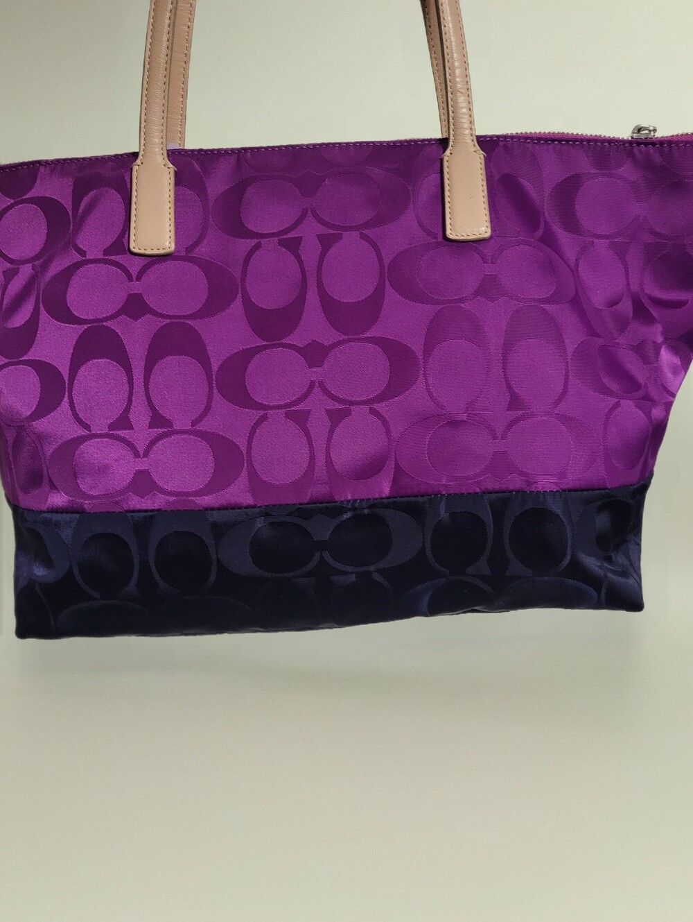 Coach Weekend Signature Colorblock Nylon East/ West Tote. Magenta/ Deep Purple - Picture 4 of 10